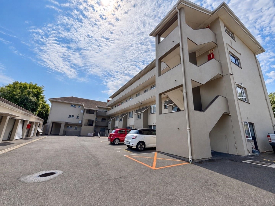 1 Bedroom Property for Sale in Rosebank Western Cape